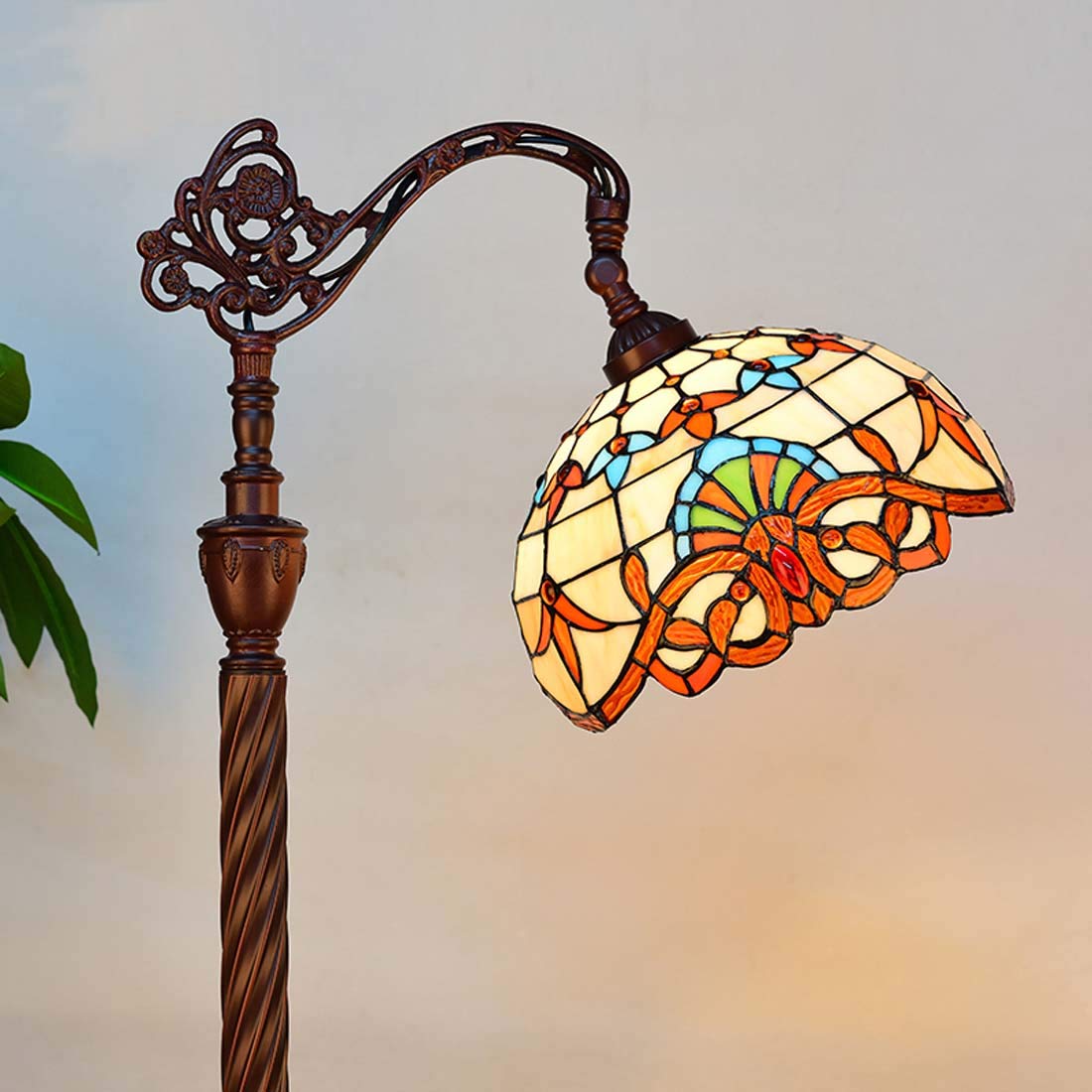 Lámpara de pie vintage, Lámpara de lectura de piso estilo Tiffany, 1 luz de pie de vidrio manchado, lámpara de suelo con base de metal marrón antiguo para sala de estar Dormitorio Estudio,5