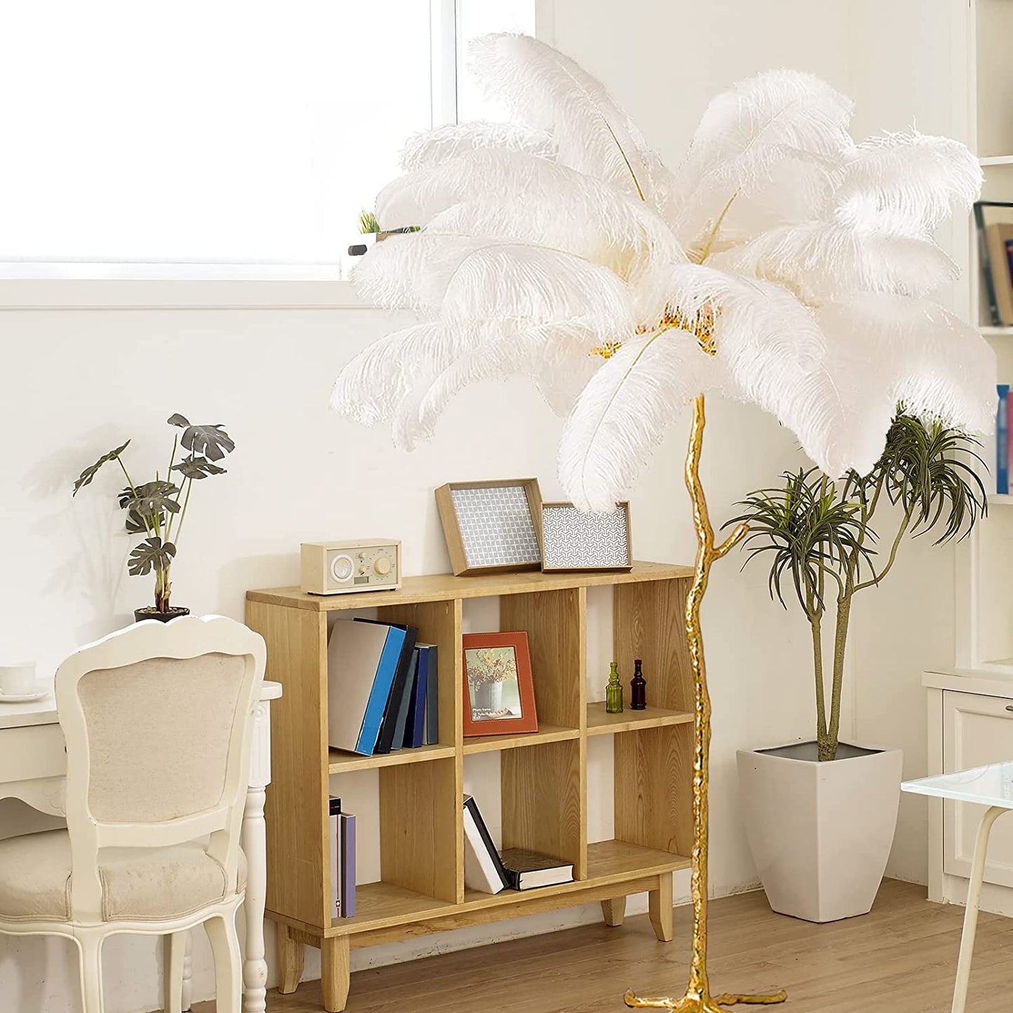 Lámpara de Pie de Plumas De Avestruz, Lámpara de Pie Regulable LED Moderna, Lámpara de Lectura de Dormitorio de Princesa Romántica, Lámpara de Esquina Alta para Sala de Estar y Oficina (120cm, Weiß)